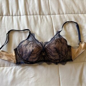 NWT Victoria’s Secret Navy Blue & Tan Lace Bra – 36C – Elegant Floral